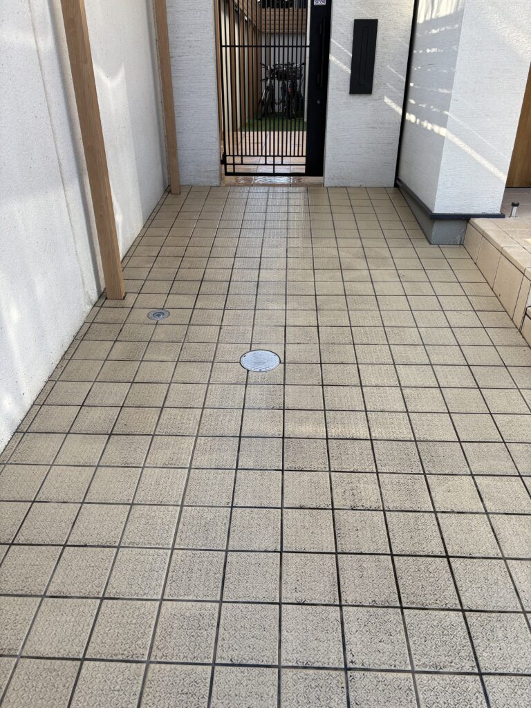 玄関前スロープ